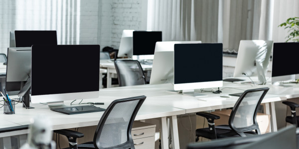 Reformas Integrales de Naves Industriales Meranges · Diseño de Espacios de Trabajo Optimizados