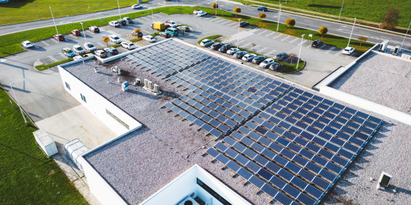 Reformas Integrales de Naves Industriales Meranges · Instalación de Energías Renovables