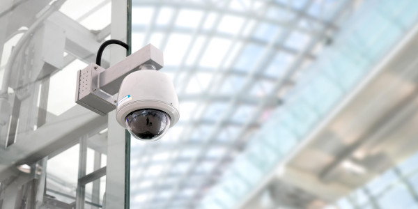Reformas Integrales de Tiendas y Locales  Comerciales Abella de la Conca · Instalación Sistemas de Seguridad y Videovigilancia